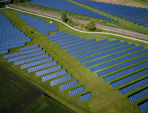 Parque Solar de 100MW no Brasil